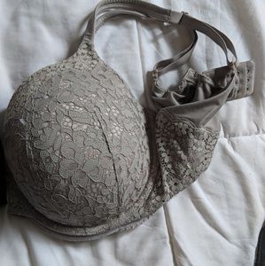 Grey VS bra